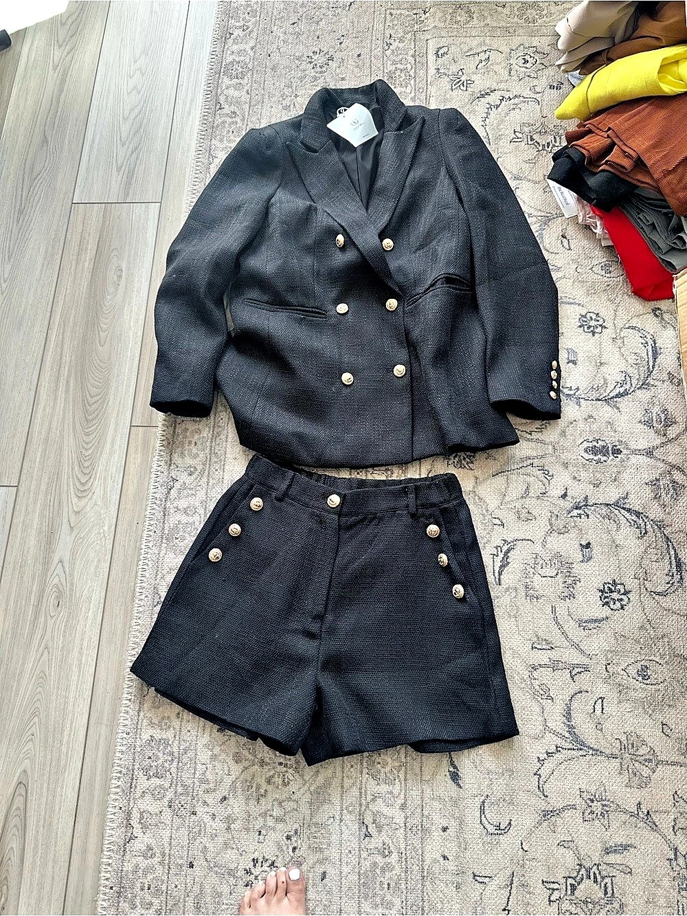 Cicy Bell 2 Piece Blazer and Shorts Set Black Blazer & Shorts Set Size Medium